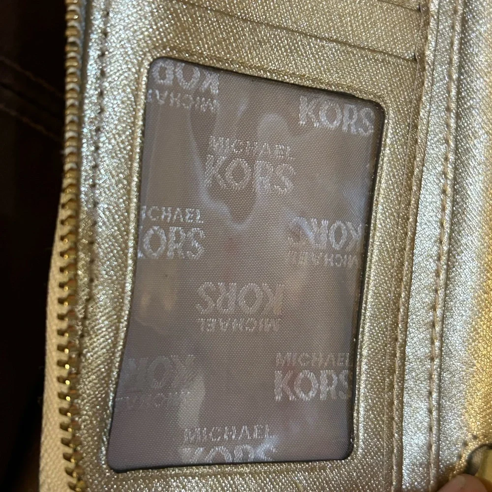 Michael Kors Illustrations Gold Stars Continental Travel Wallet Signature